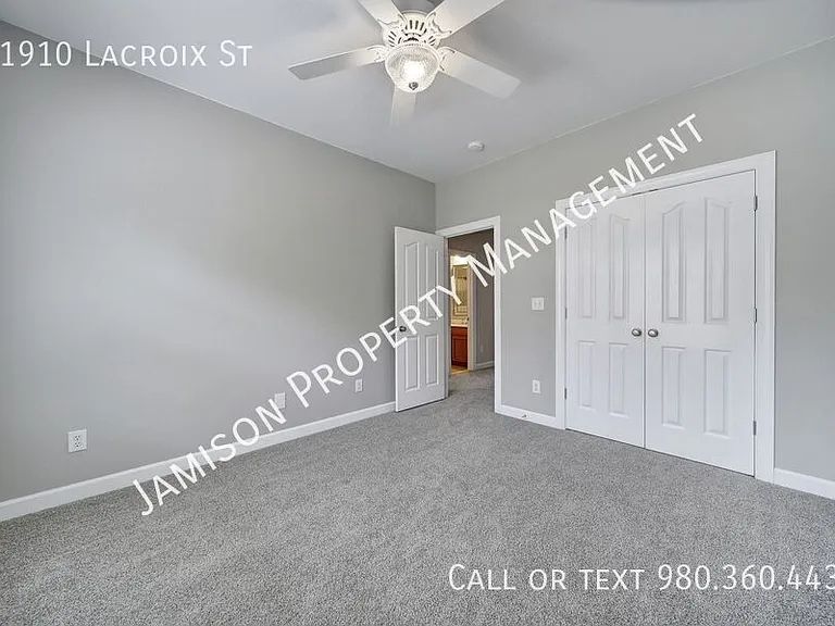 11910 Lacroix St — Photo 22