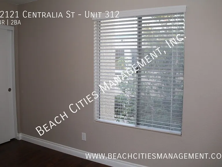 12121 Centralia St #312 — Photo 28