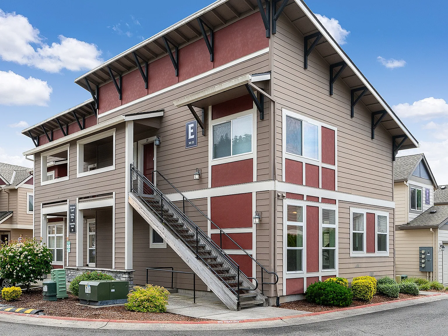 Fairview Court Townhomes — Photo 3