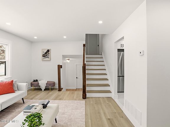 2nd image of 61 Bittern Lane