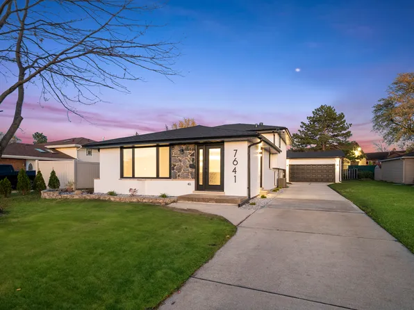 7641 S 88th Ave, Justice, IL 60458