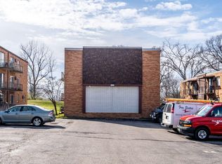 5617 Cheviot Rd, Cincinnati, OH 45247