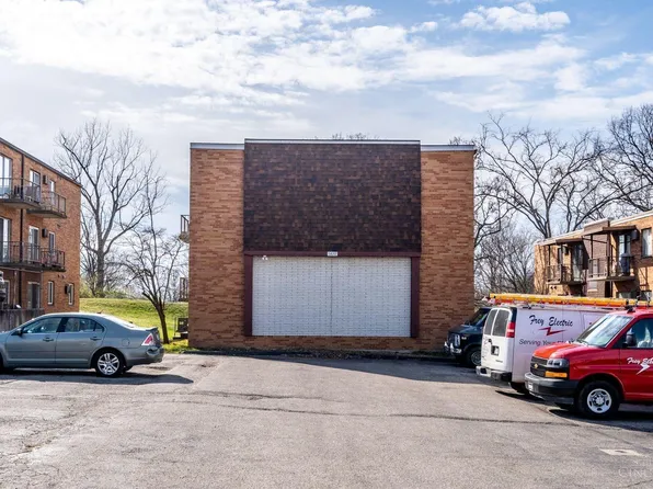 5617 Cheviot Rd, Cincinnati, OH 45247
