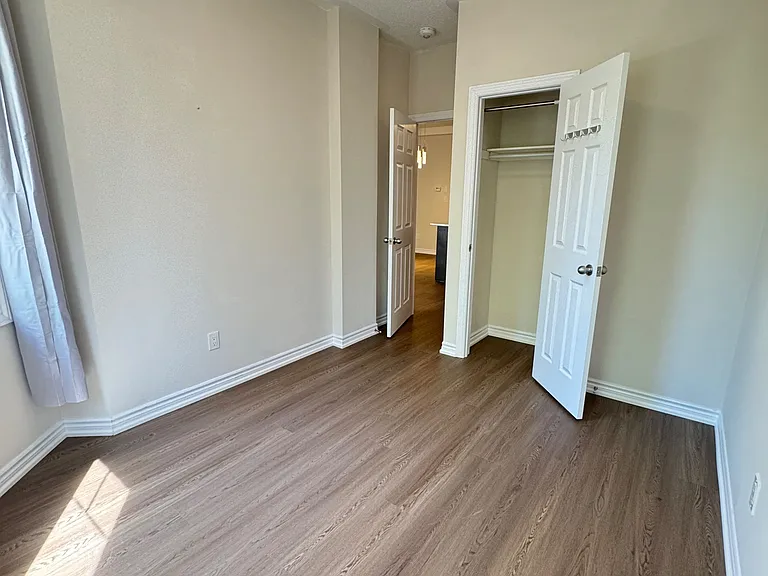 1 Eaton Park Ln #14 — Photo 11
