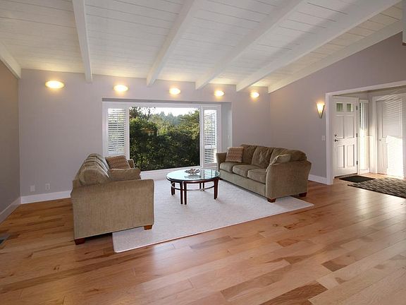 5th image of 172 La Canada Way