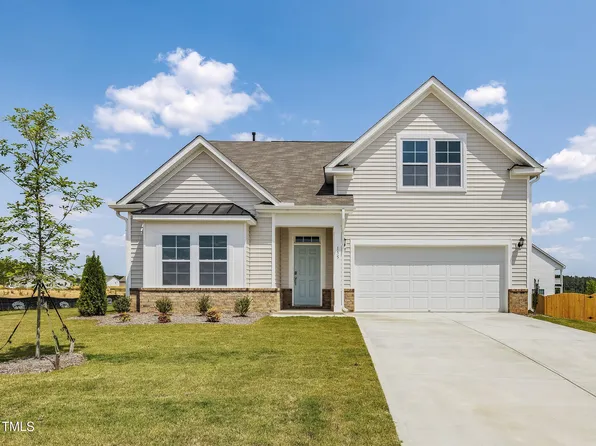 504 Winding Creek Dr, Lillington, NC 27546