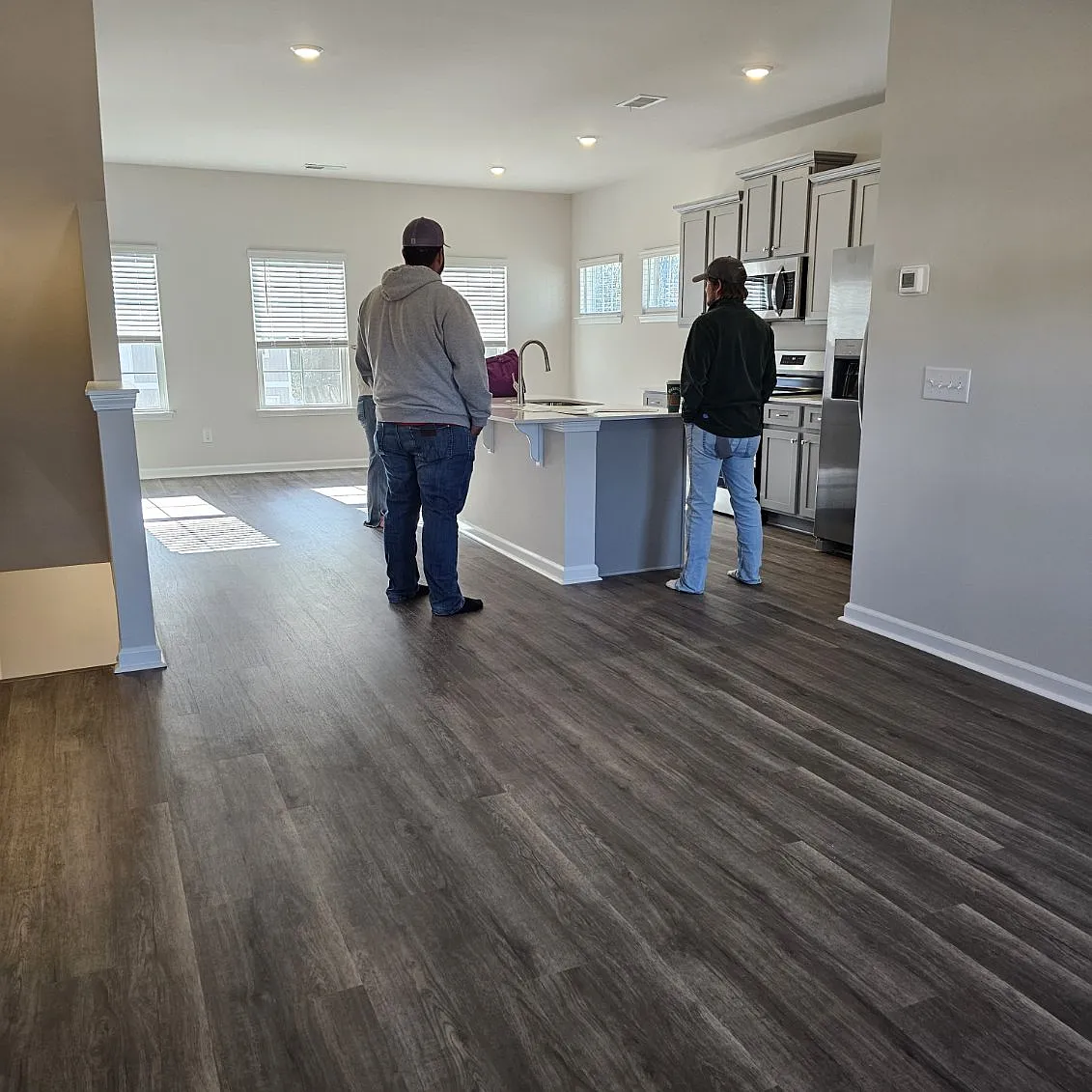 4 bed, 1696 sqft, $2,200 — Photo 3