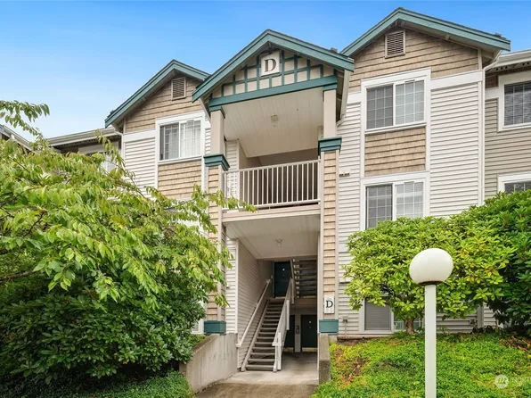 25235 SE Klahanie Boulevard #D303, Issaquah, WA 98029