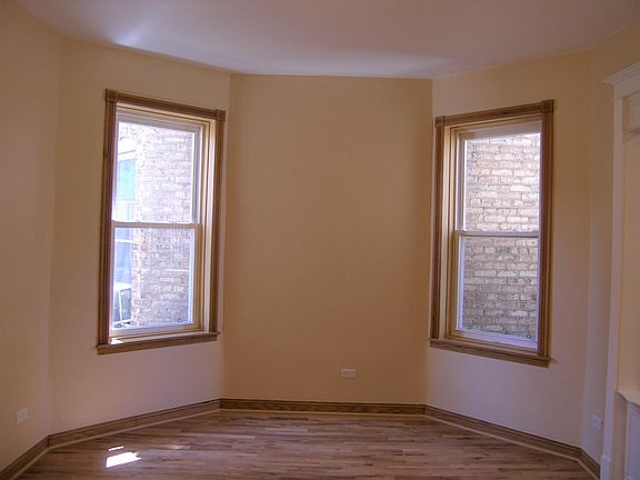 2F Dining room.