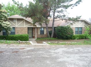 1112 S Rusk St, Weatherford, TX 76086