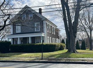 37 Oak St, Middleboro, MA 02346