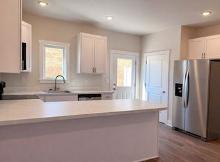 The Hills Townhomes 701-708, Staunton, VA 24401