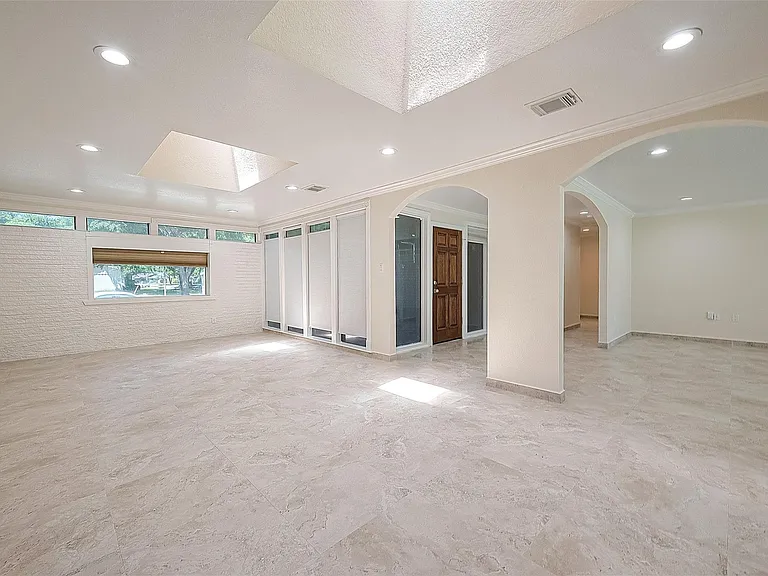 3019 Stoney Brook Dr — Photo 7