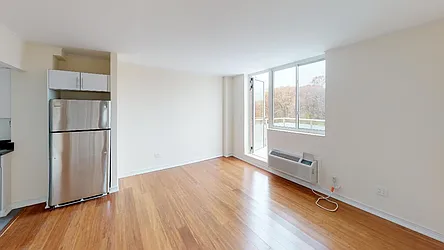 Rented by Metro Garden Realty NYC