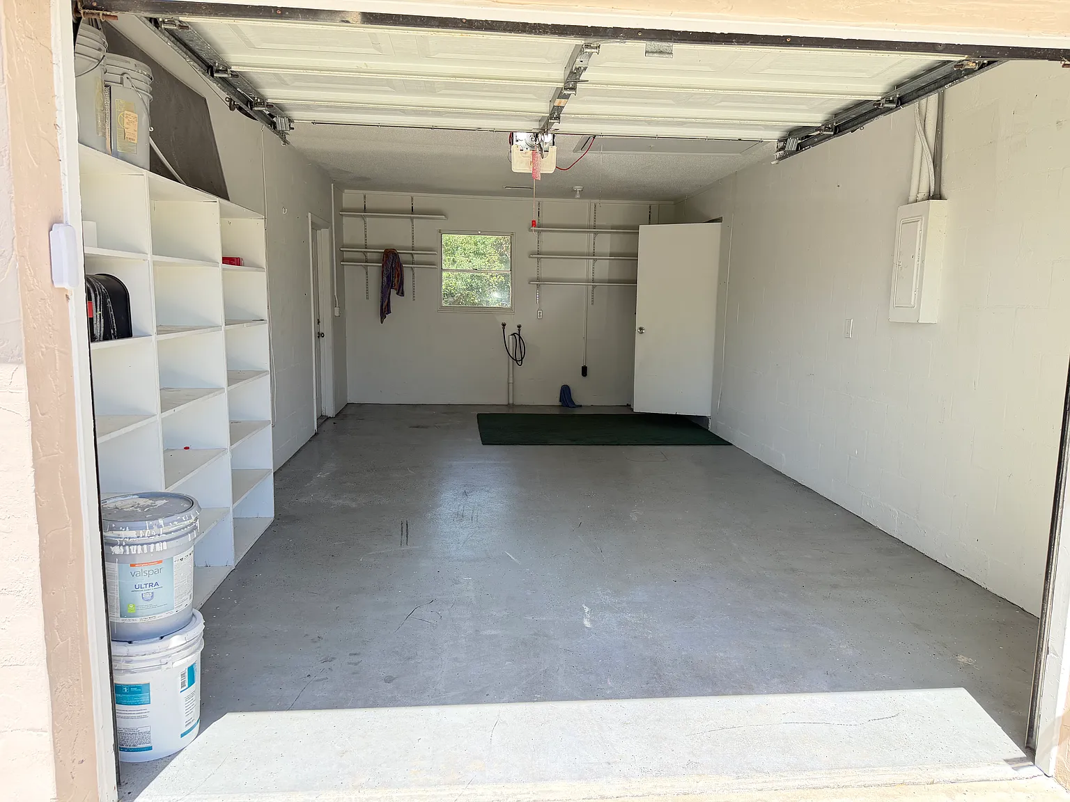 2 bed, 828 sqft, $1,450 — Photo 2