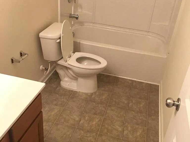 332 Fox Ridge Ln — Photo 18