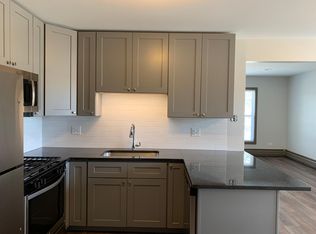 4529 Maple Ave #1N, Brookfield, IL 60513