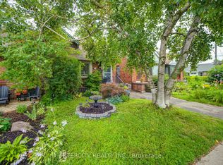 256 Blantyre Ave, Toronto, ON M1N2S1