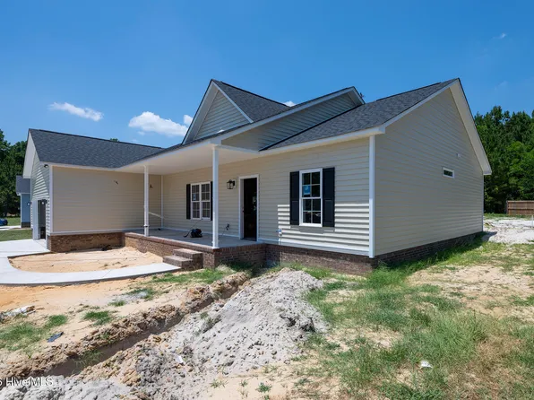 682 Crump Farm Road, New Bern, NC 28562