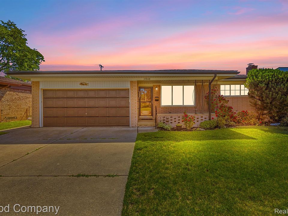 1st image of 32848 Rugby Dr
