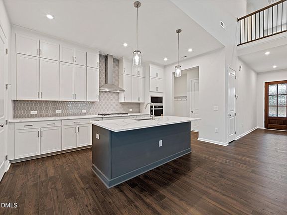 3rd image of 245 Murray Grey Ln