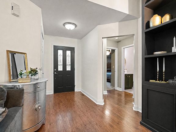 4th image of 10723 Heather Dr