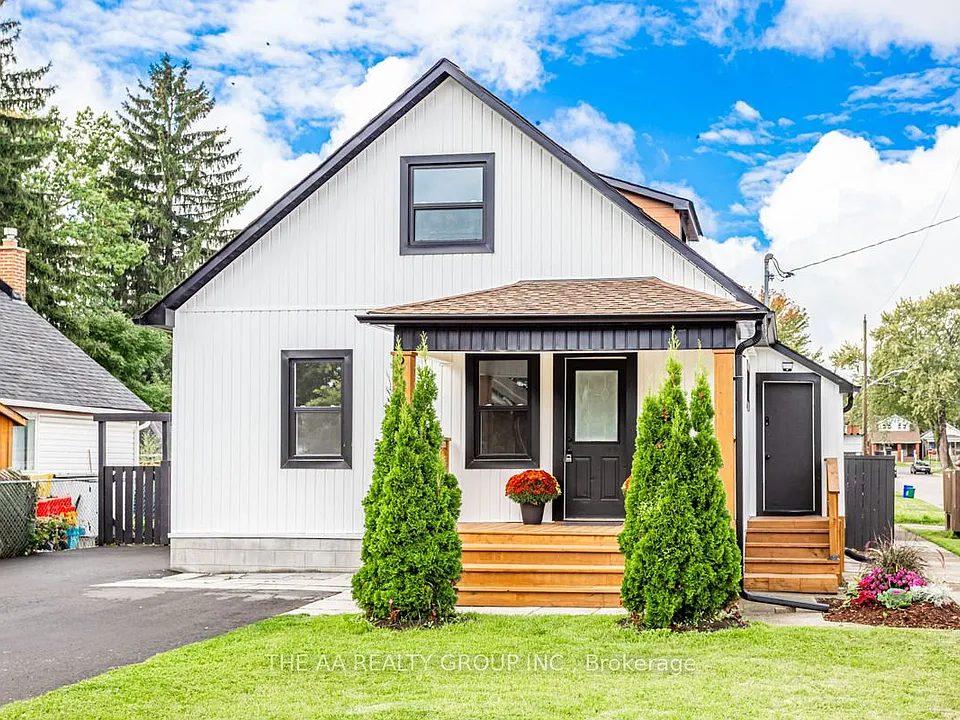212 Oshawa Blvd S