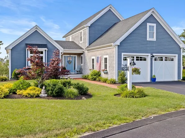 16 Water Lily Dr, Plymouth, MA 02360