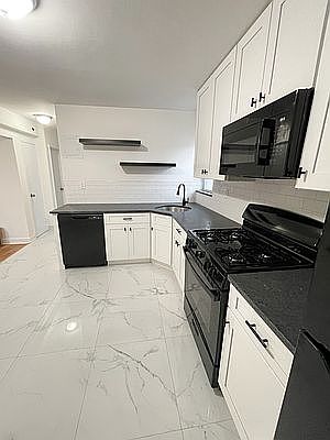 3rd image of 21-00 77th St #2FRL