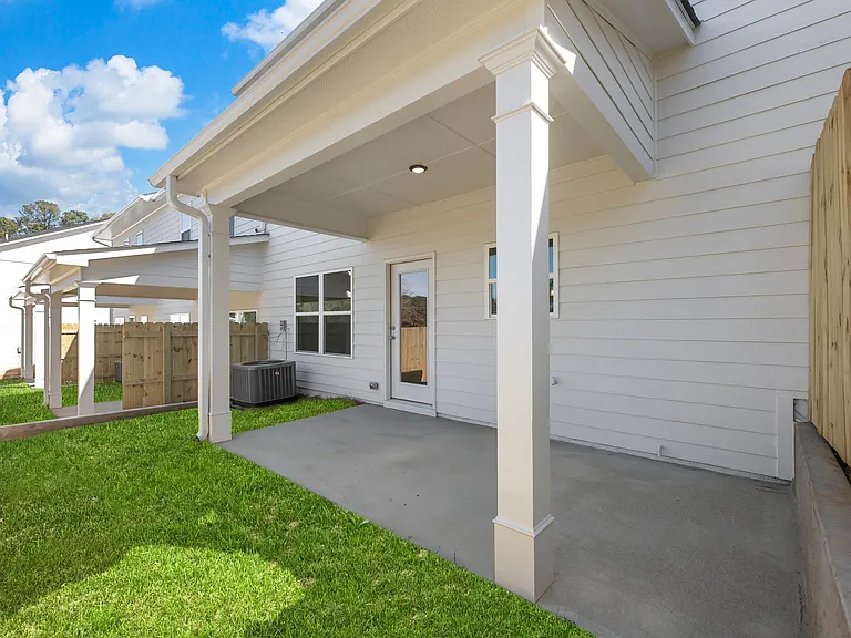 6145 Colston Ln — Photo 37