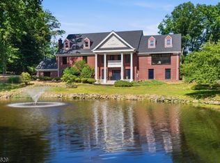 60 Brookside Dr, Upper Saddle River Boro, NJ 07458