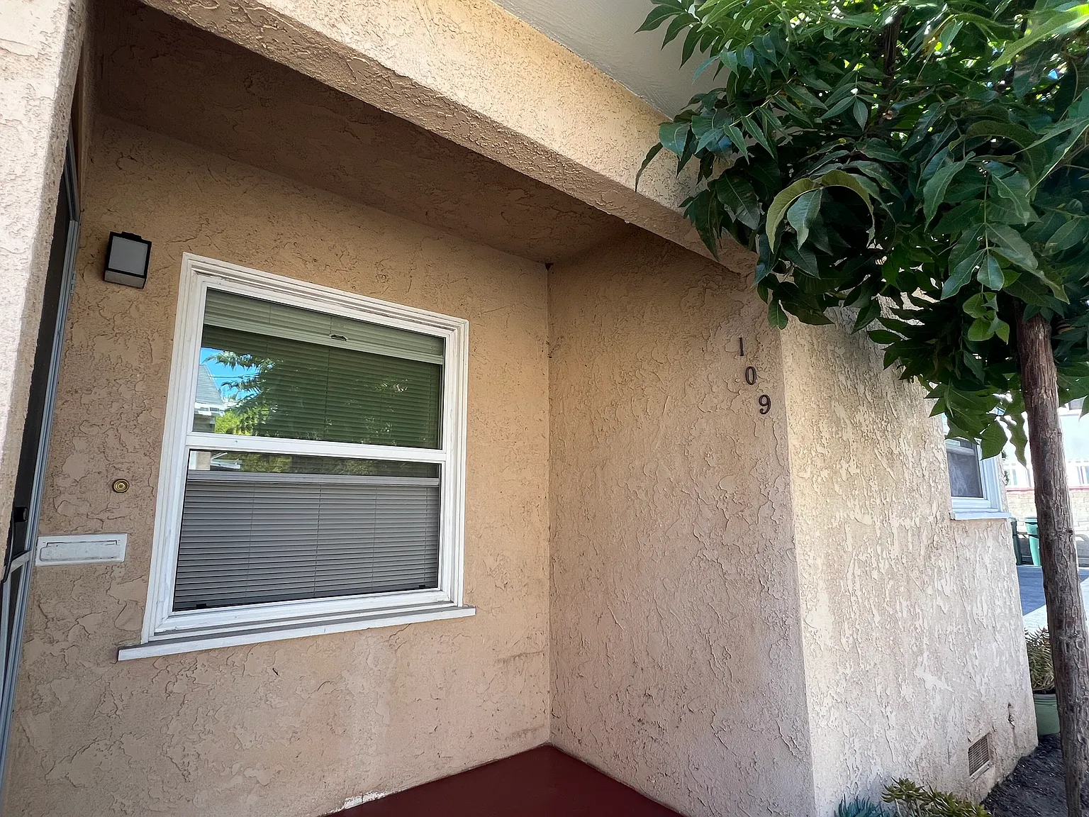 2 bed, $2,400 — Photo 3