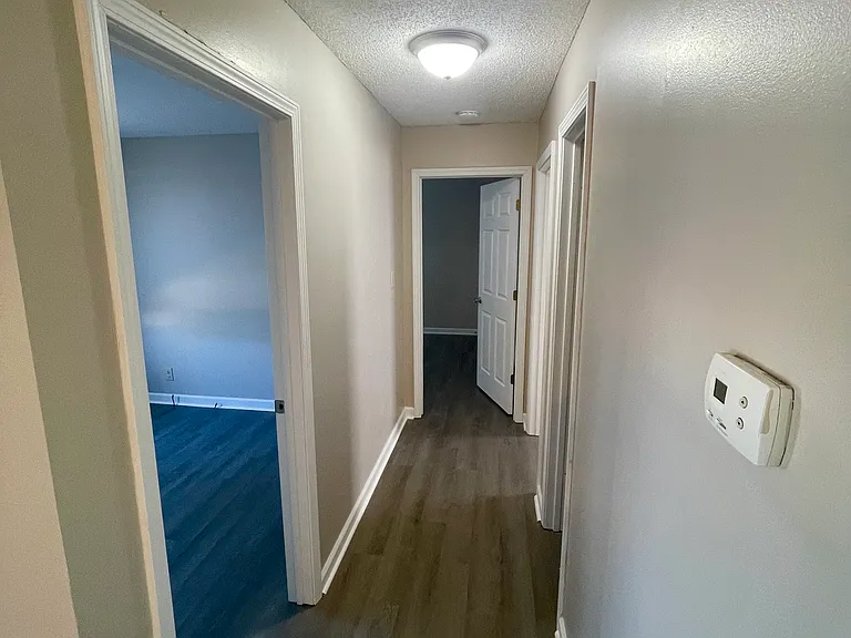 930 Van Buren Ave — Photo 7