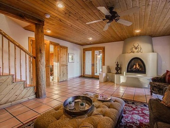 4th image of 300 Tierra Del Sol NW