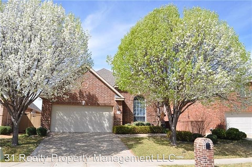 1st image of 1224 Somerset Dr