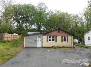 3001 Ridgeway Ave, Saint Louis, MO 63114