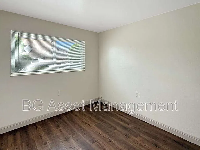 1865 Powell St #2 — Photo 1