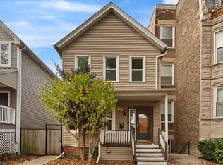 2332 N Maplewood Ave, Chicago, IL 60647