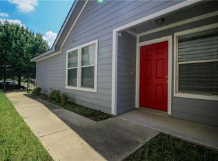 10712 Many Oaks Dr, Fort Worth, TX 76140
