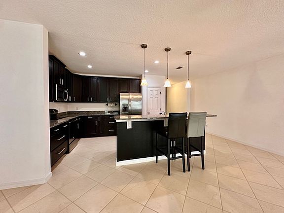 5th image of 23800 Companero Dr