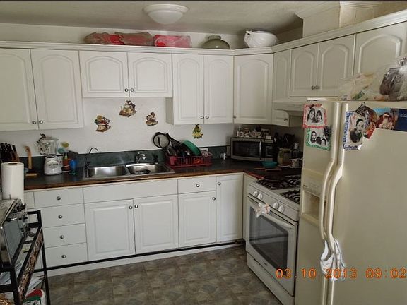 3rd image of 775 Manzanita Ave