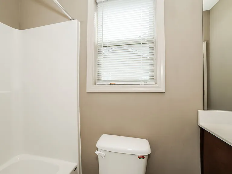 4150 Hamilton Cove Ct — Photo 16