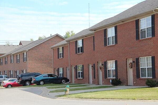 2nd image of 722 Ellison Ct