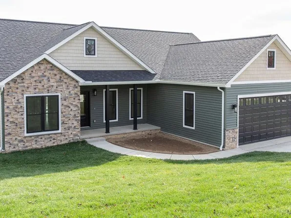 85 Virginia Oaks Drive, Moundsville, WV 26041