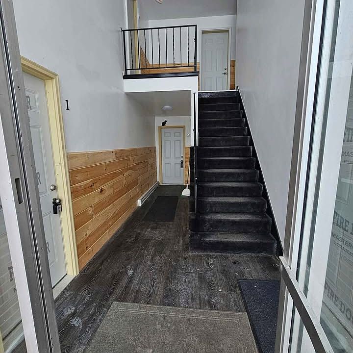 1st image of 848 Pool Ave #5