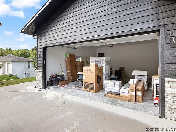 5th image of 592 Hogan Dr