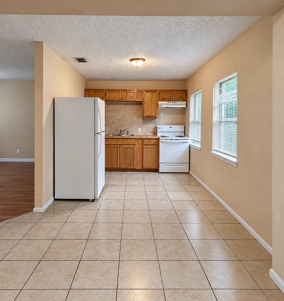 Accepting Section 8 — Photo 2