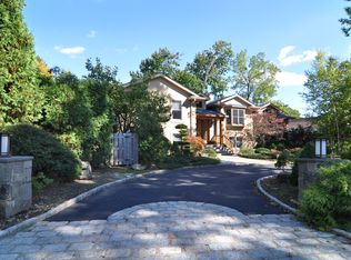 11 Lyncroft Rd, New Rochelle, NY 10804