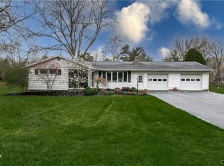 208 Dawley Rd, Fayetteville, NY 13066