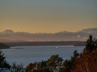 1912 SW Cove Point Rd, Burien, WA 98146